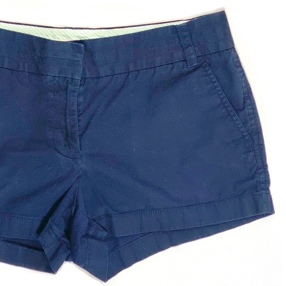 💥4/$25💥J. Crew Broken-in Low-Rise Navy Shorts 4 - Picture 4 of 8
